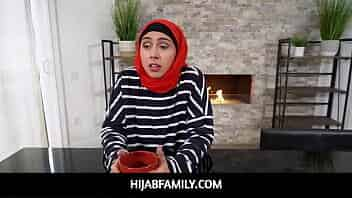 سكس احترافي Arab MILF stepmom with hijab Lilly Hall deepthroats and fucks her stepson